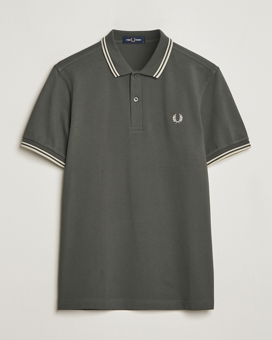 Mies | Pikeet | Fred Perry | Twin Tipped Polo Shirt Field Green
