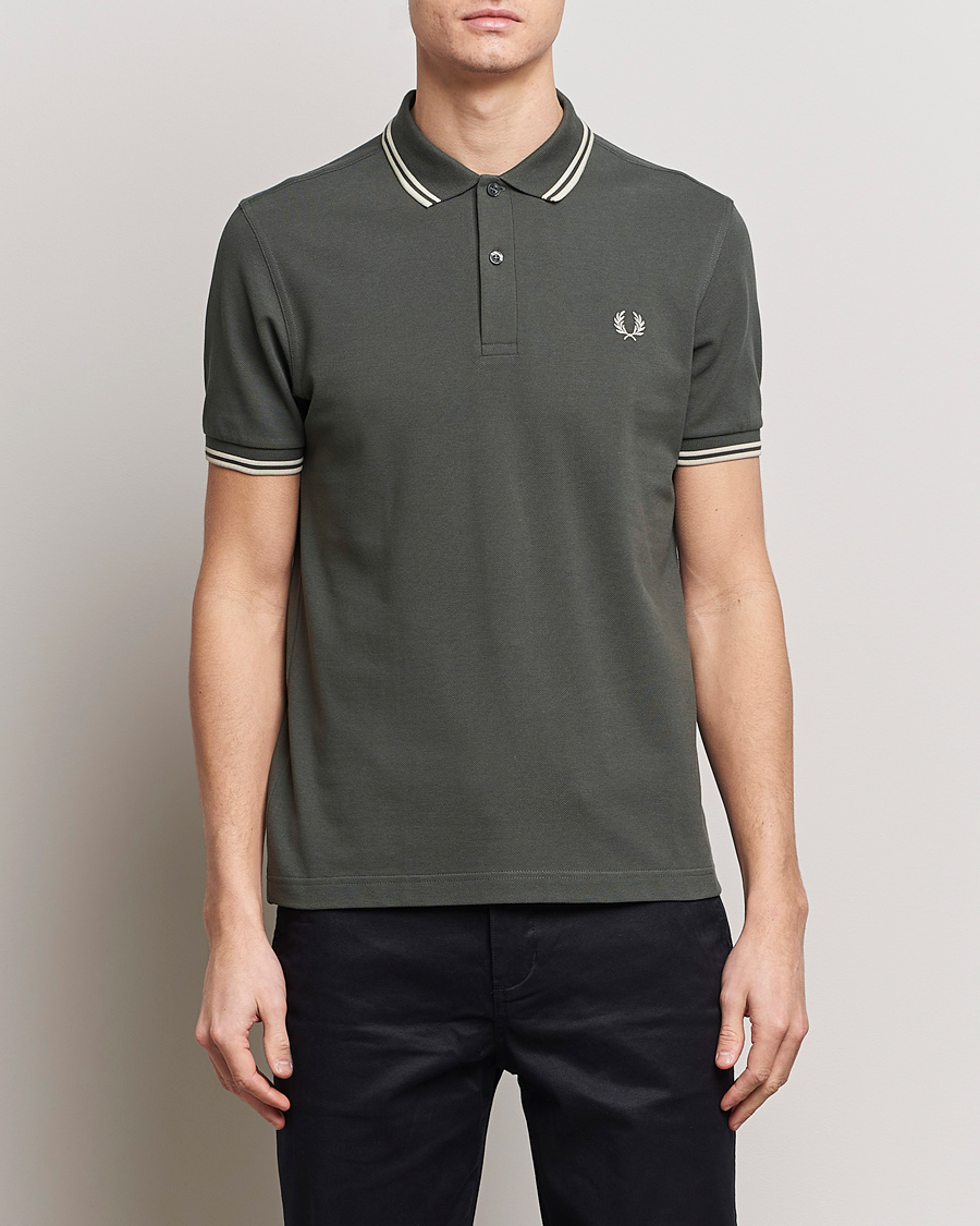 Mies | Lyhythihaiset pikeepaidat | Fred Perry | Twin Tipped Polo Shirt Field Green