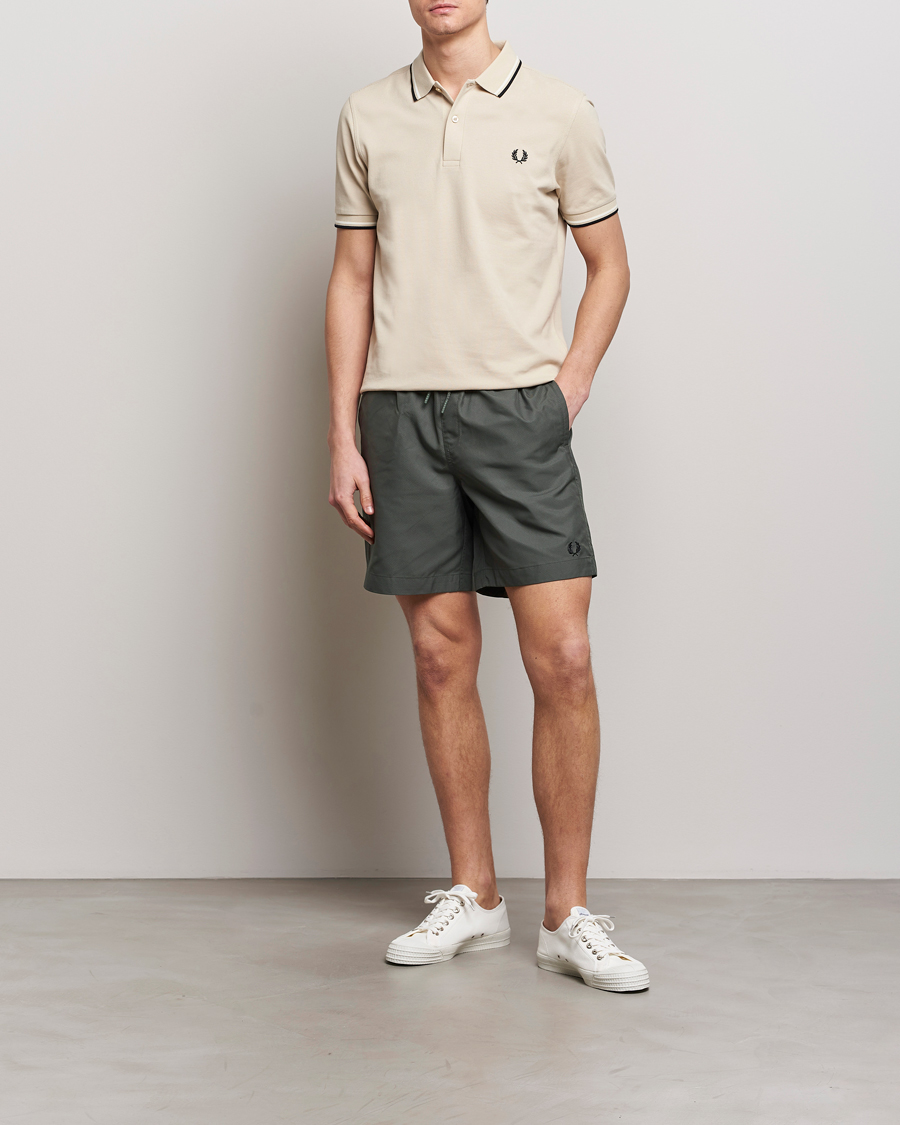 Mies | Uimahousut | Fred Perry | Classic Swimshorts Field Green
