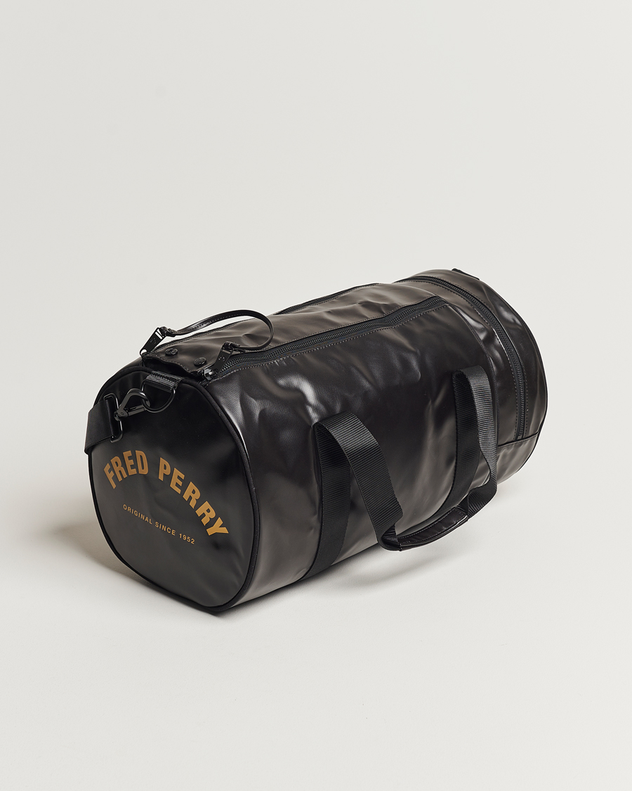 Mies | Laukut | Fred Perry | Tonal Classic Barrel Bag Black/Gold