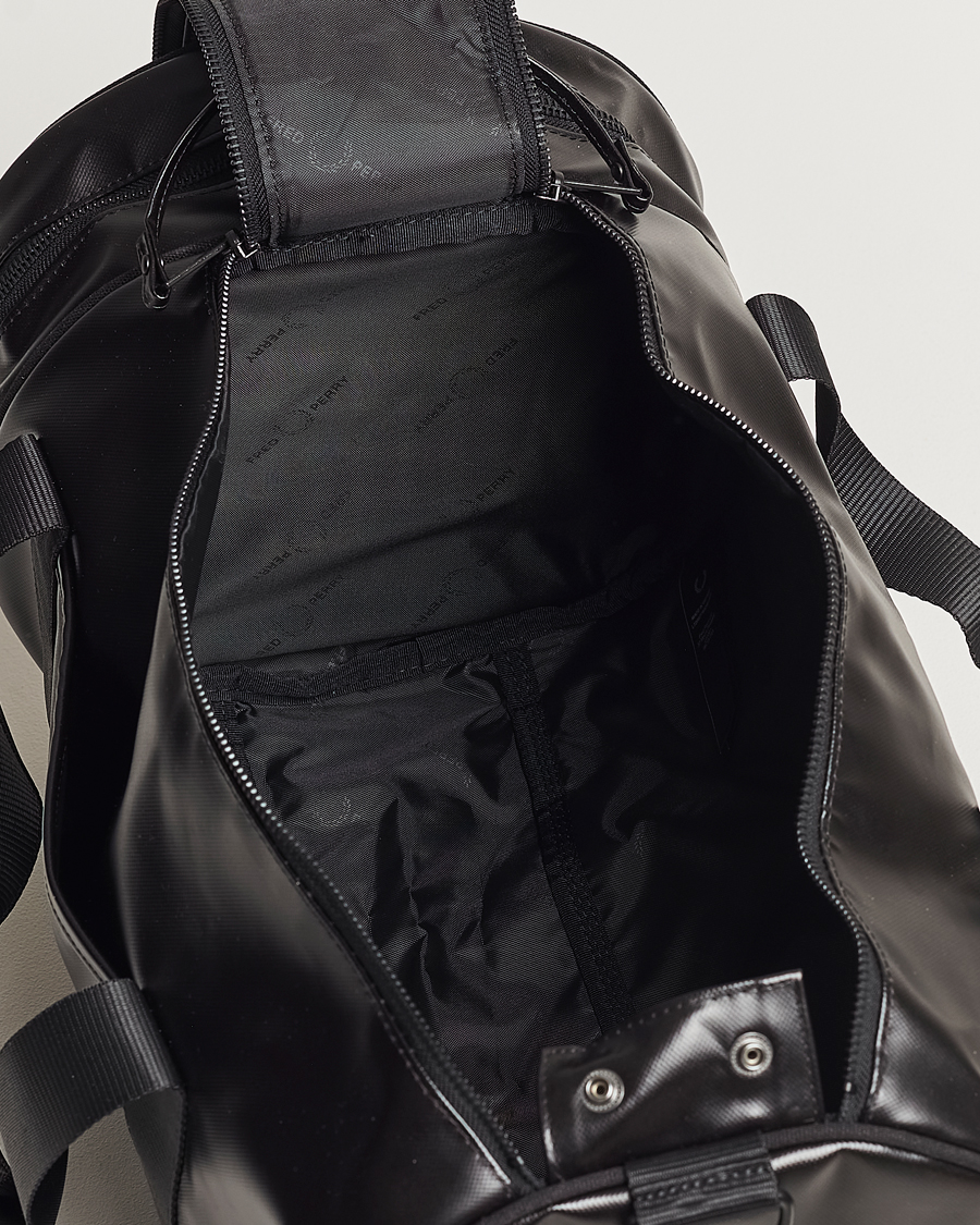 Mies | Laukut | Fred Perry | Tonal Classic Barrel Bag Black/Gold