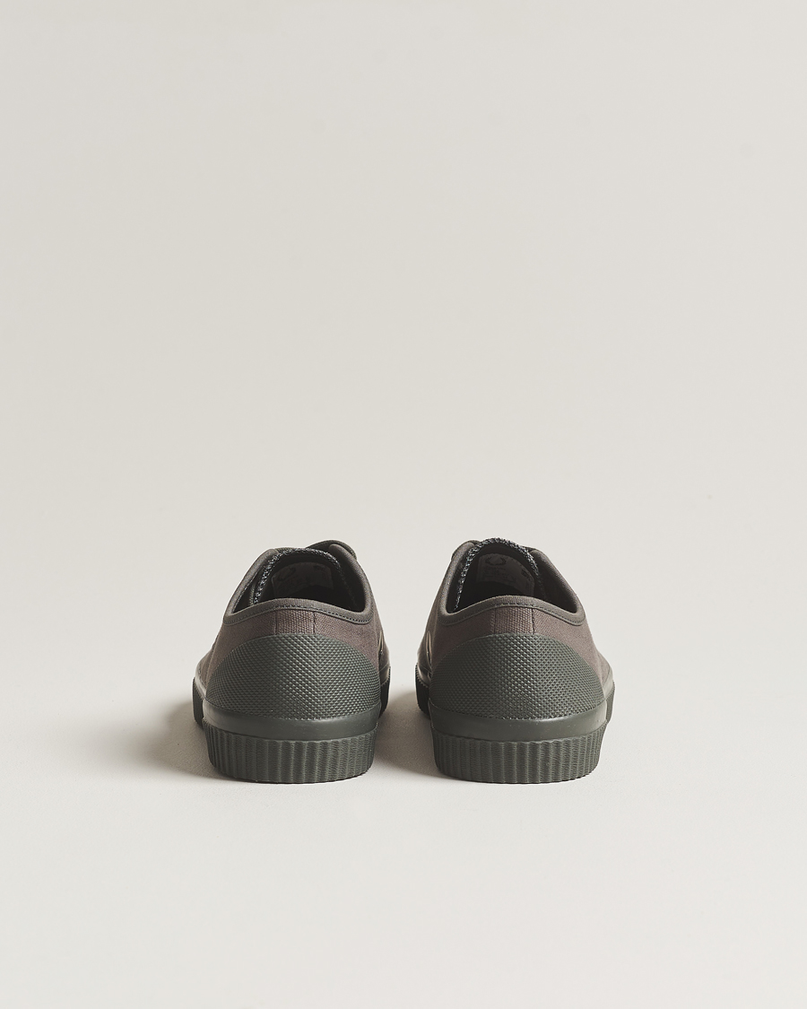 Mies | Fred Perry Hughes Canvas Sneaker Field Green | Fred Perry | Hughes Canvas Sneaker Field Green