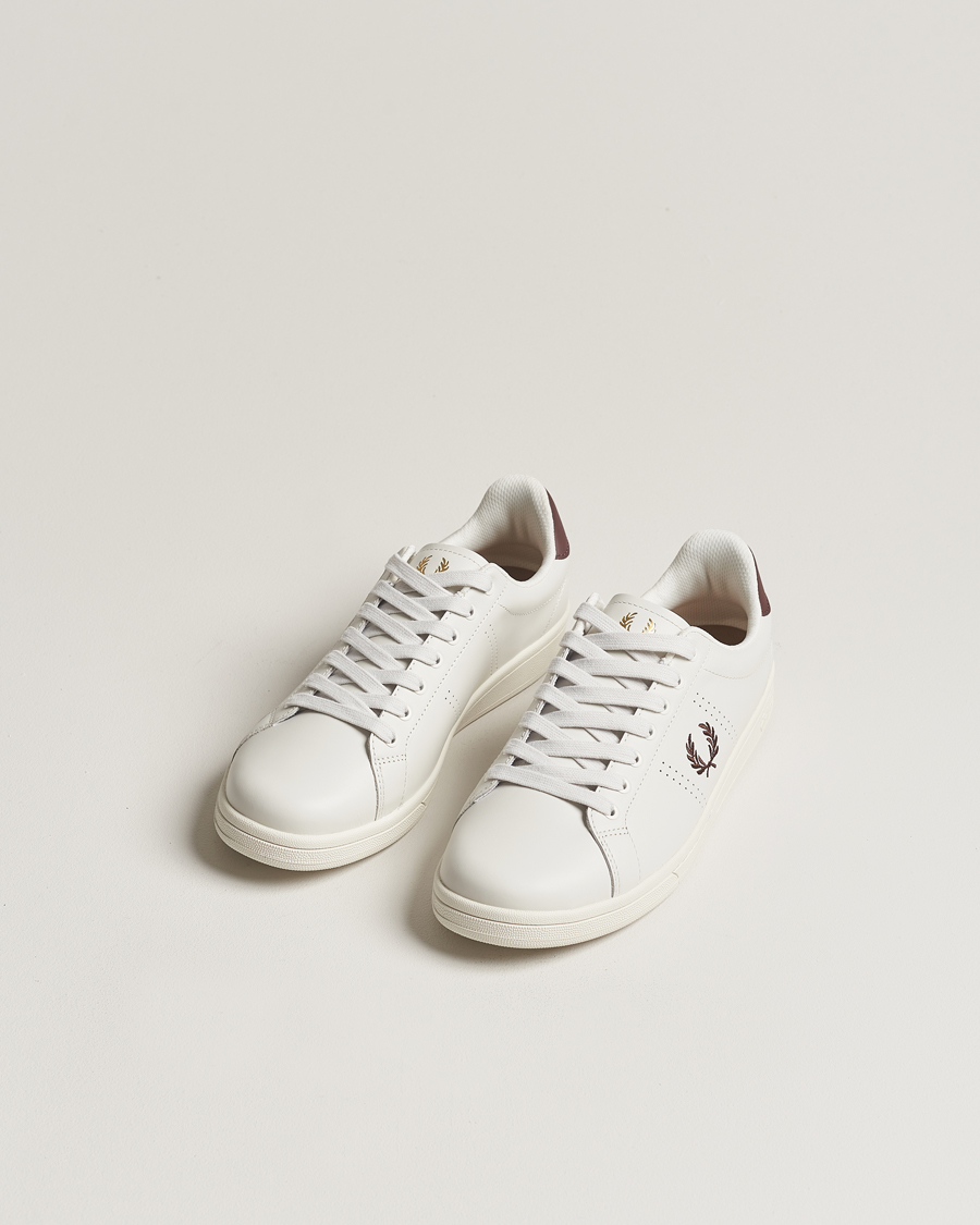 Mies | Fred Perry B721 Leather Sneaker Porcelain/Brick Red | Fred Perry | B721 Leather Sneaker Porcelain/Brick Red