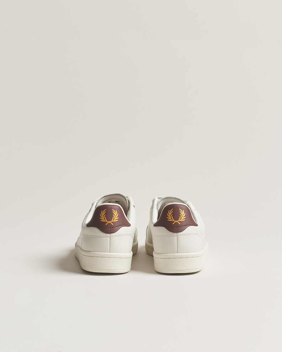 Mies | Fred Perry B721 Leather Sneaker Porcelain/Brick Red | Fred Perry | B721 Leather Sneaker Porcelain/Brick Red