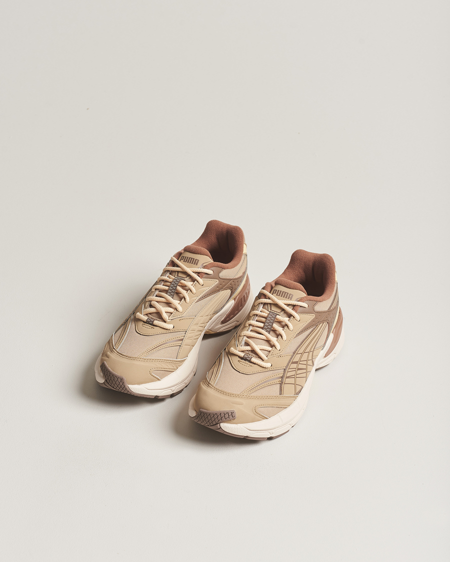 Mies | Puma Velophasis Earth Running Sneaker Prairie Tan | Puma | Velophasis Earth Running Sneaker Prairie Tan