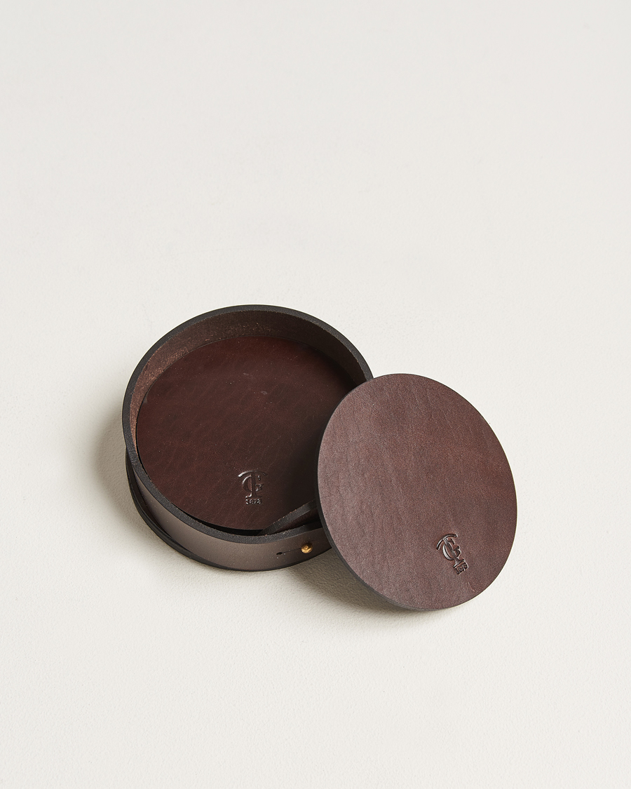 Mies | Kotiin | Tärnsjö Garveri | Leather Coaster Set 006 Dark Brown