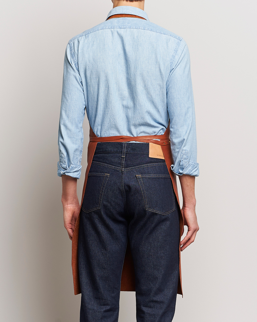 Mies | Kotiin | Tärnsjö Garveri | Leather Apron 012 Light Brown