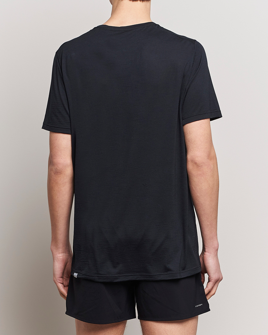 Mies | T-paidat | Houdini | Desoli Merino T-Shirt True Black