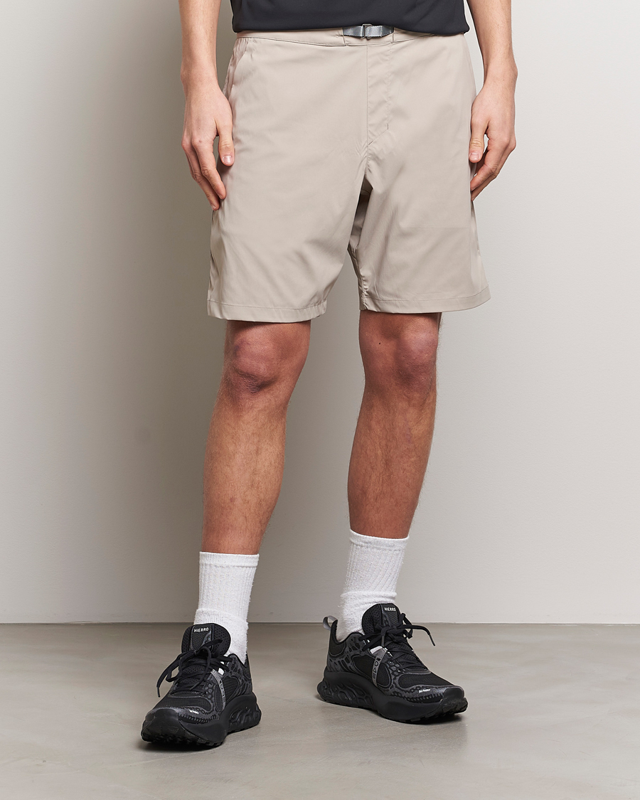 Mies | Shortsit | Houdini | Wadi Ultralight Shorts Sandstorm