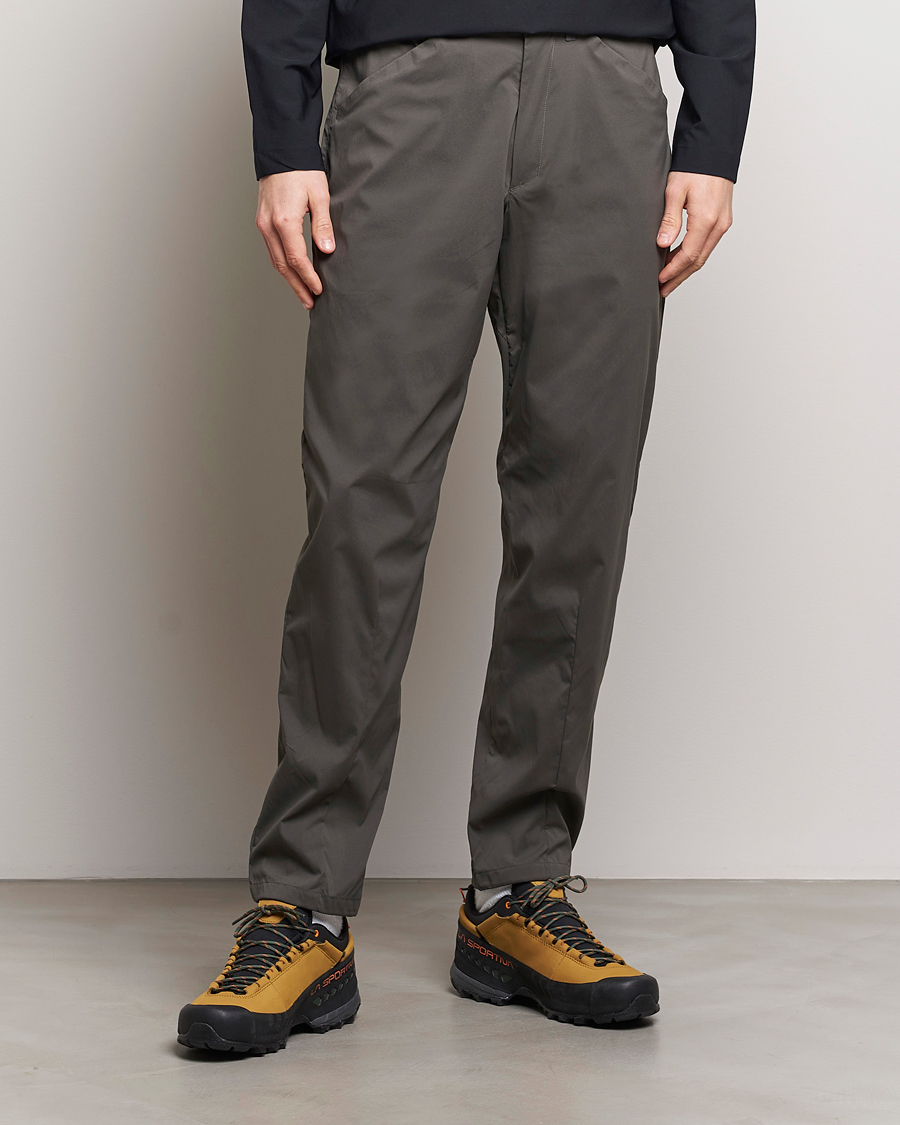 Mies | Housut | Houdini | Wadi Ultralight Pants Baremark Green