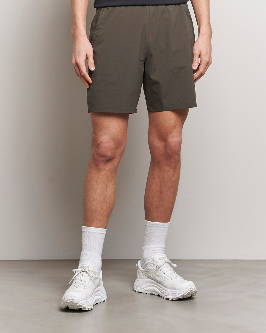 Mies | Shortsit | Houdini | Pace Light Shorts Baremark Green