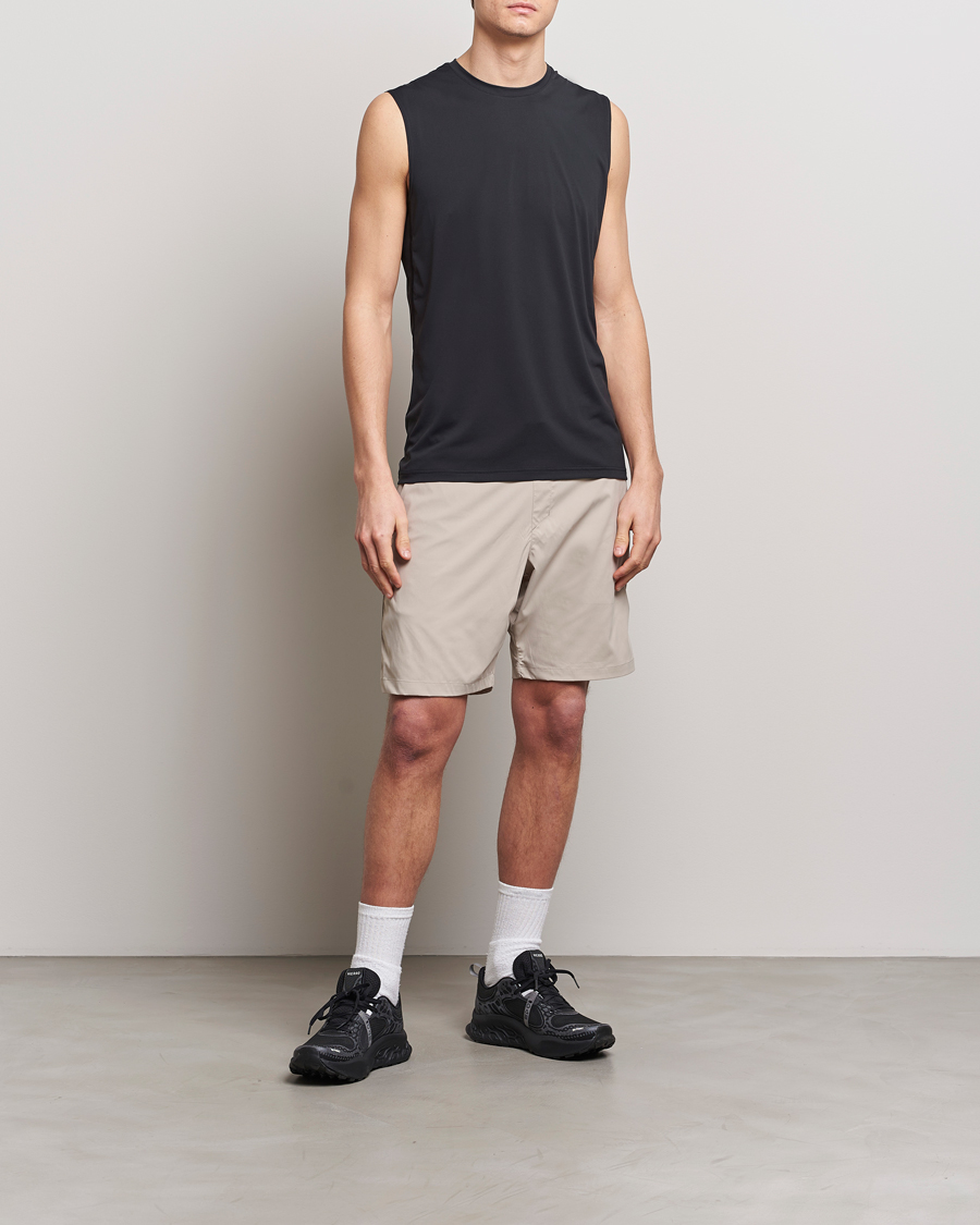 Mies | T-paidat | Houdini | Pace Air Tank True Black