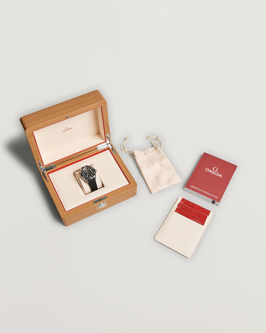 Mies | Omega Pre-Owned Seamaster Diver 300M 210.32.42.20.01 Steel Black Steel Black | Omega Pre-Owned | Seamaster Diver 300M 210.32.42.20.01 Steel Black Steel Black