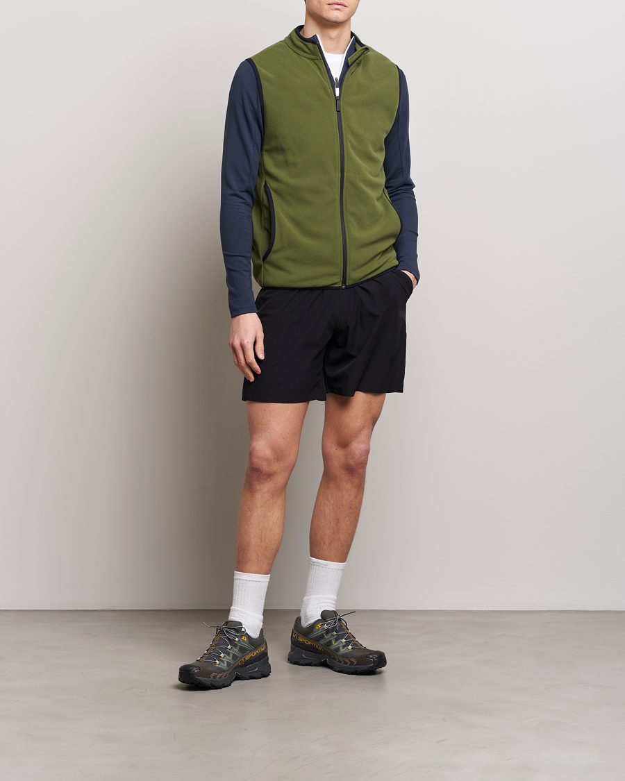 Mies | Puserot | Falke Sport | Falke Fleece Vest Herb