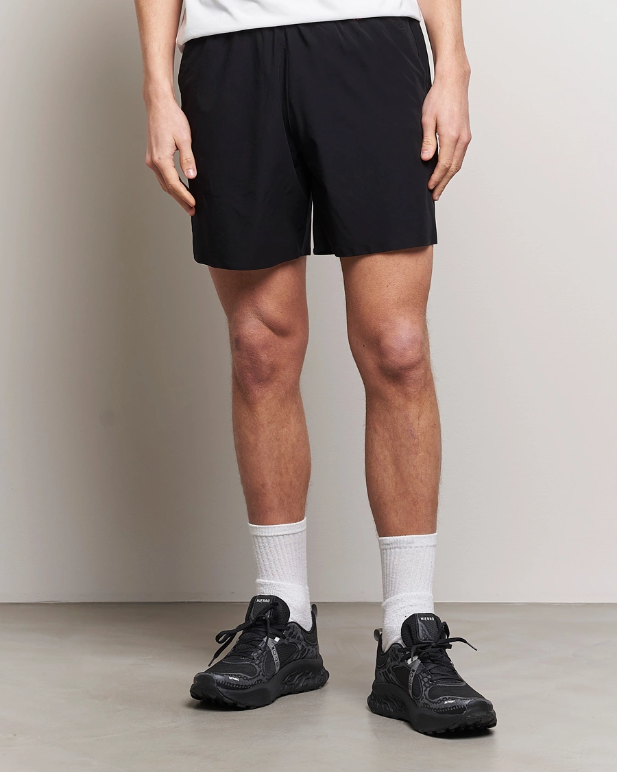 Herre |  | Falke Sport | Falke Core Shorts Black