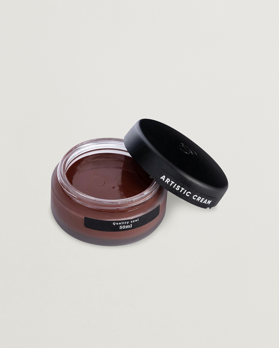 Mies | Kenkien huolto | Paul Brunngård | Artistic Cream 50 ml Antique Mahogany