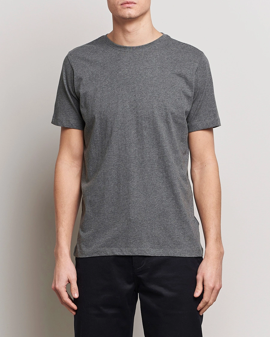 Mies | T-paidat | KnowledgeCotton Apparel | Agnar Basic T-Shirt Dark Grey Melange