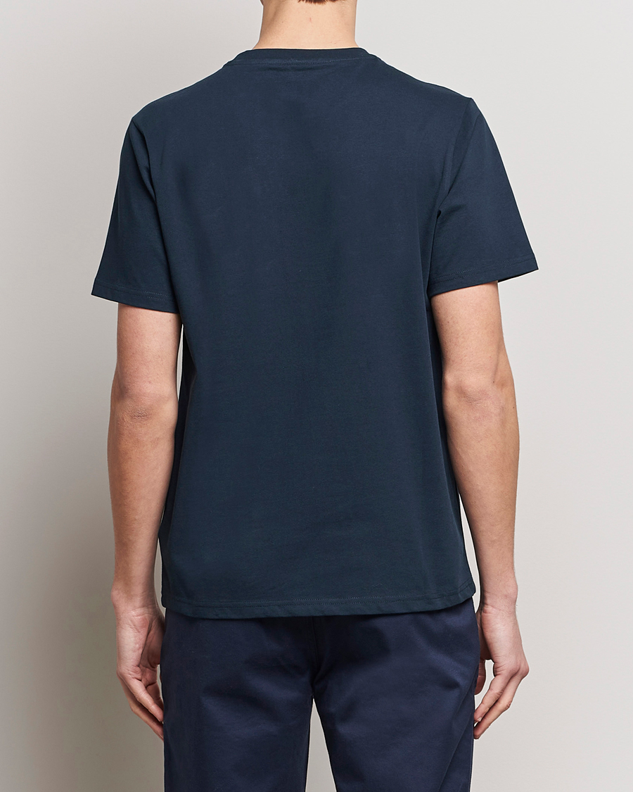 Mies | T-paidat | KnowledgeCotton Apparel | Loke Badge T-Shirt Total Eclipse