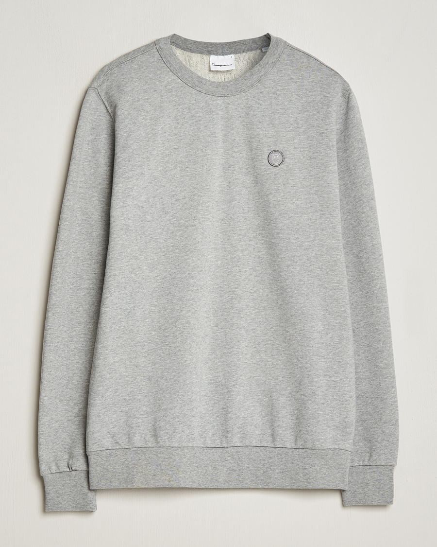 Mies | Puserot | KnowledgeCotton Apparel | Erik Badge Sweatshirt Grey Melange