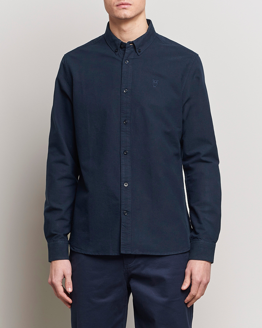 Mies |  | KnowledgeCotton Apparel | Harald Small Owl Regular Oxford Shirt Total Eclipse