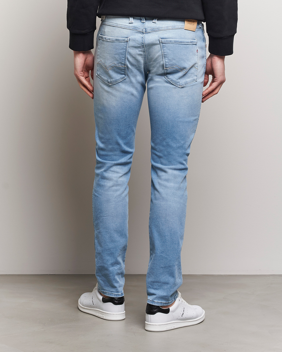 Mies | Farkut | Replay | Anbass Hyperflex Re-Used Jeans Medium Blue