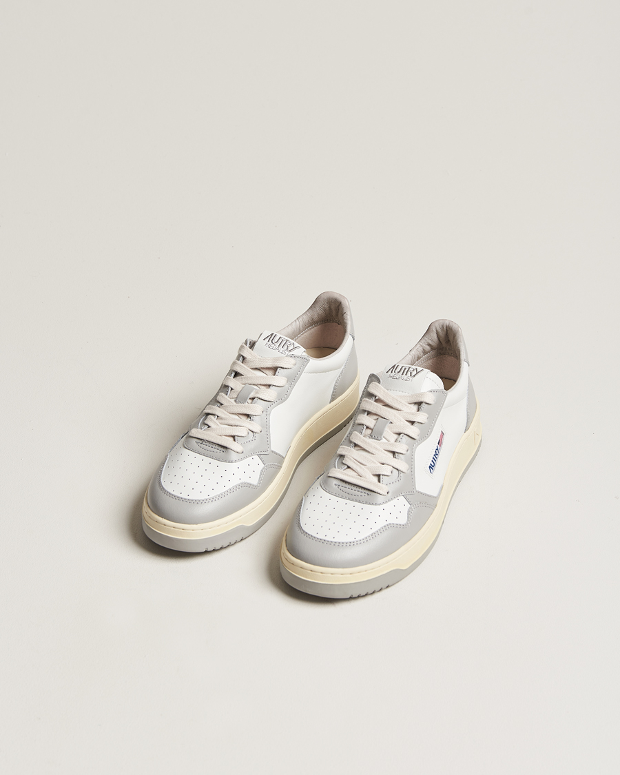 Mies | Tennarit | Autry | Medalist Low Bicolor Leather Sneaker White/Grey