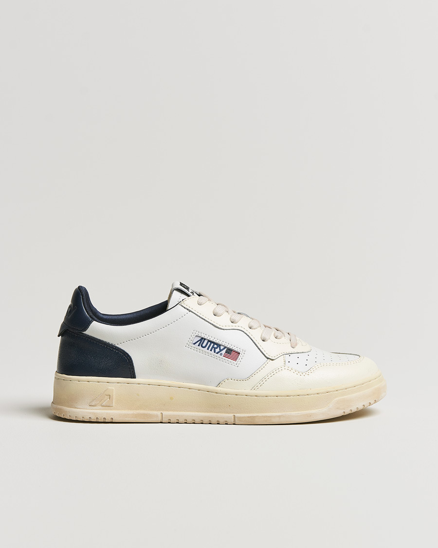 Mies | Autry Super Vintage Low Leather Sneaker White/Navy | Autry | Super Vintage Low Leather Sneaker White/Navy