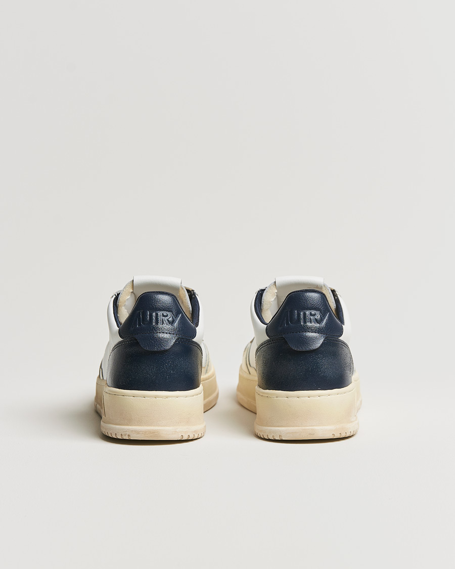 Mies | Autry Super Vintage Low Leather Sneaker White/Navy | Autry | Super Vintage Low Leather Sneaker White/Navy