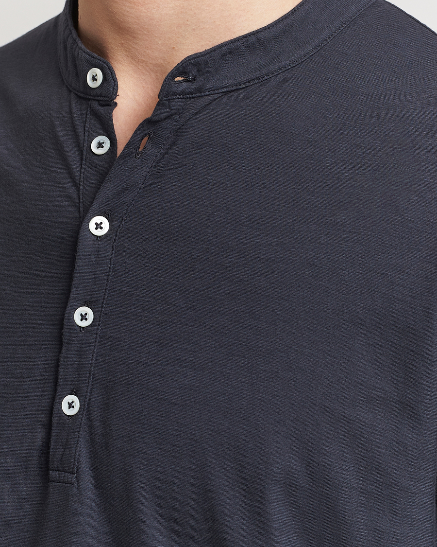 Mies | Puserot | Massimo Alba | Hawai Watercolor Henley Washed Black