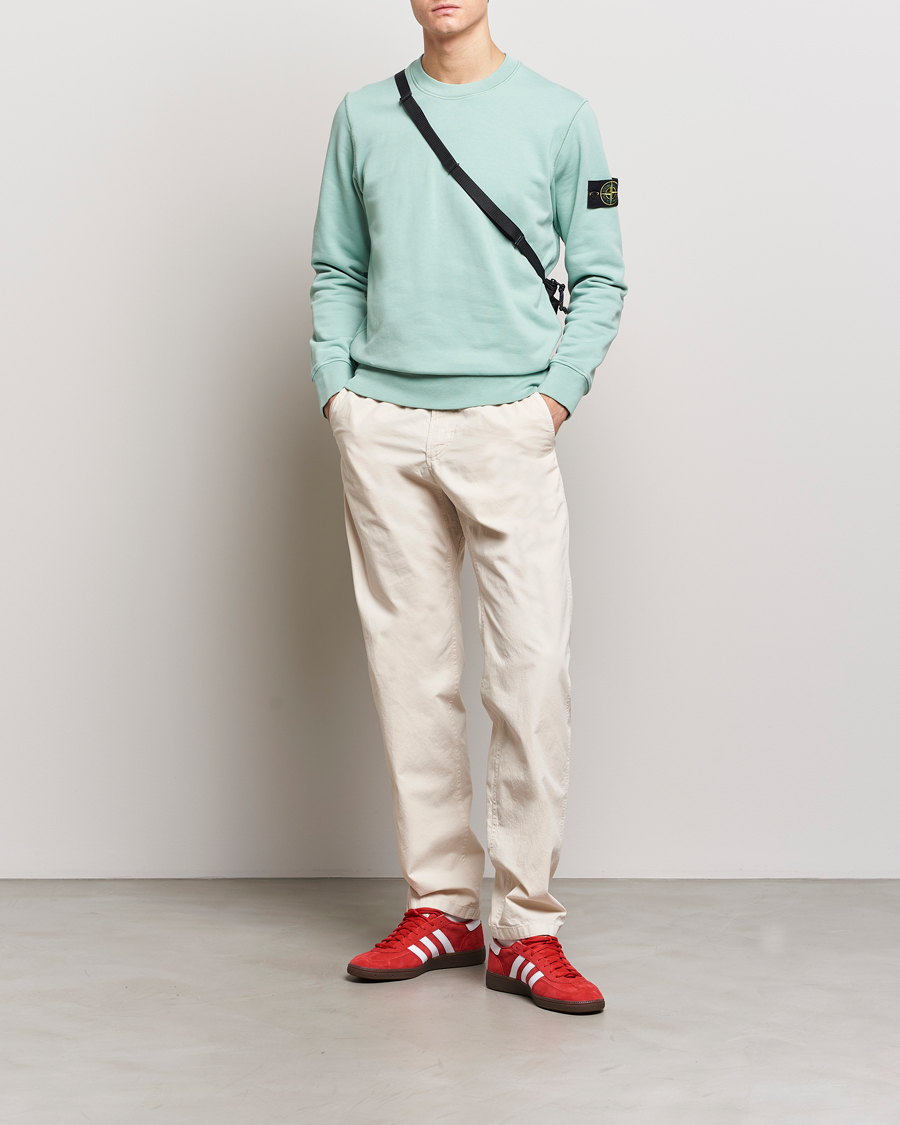 Mies | Puserot | Stone Island | Garment Dyed Cotton Sweatshirt Light Green