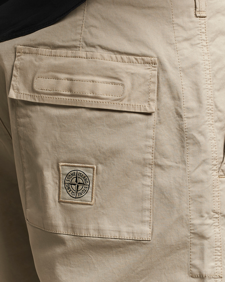 Mies | Shortsit | Stone Island | Supima Cotton Twill Stretch Shorts Sand