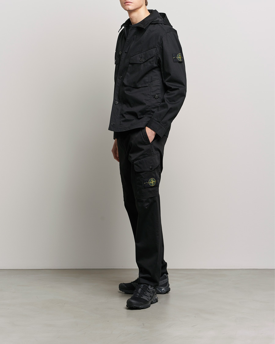 Mies | Housut | Stone Island | Stretch Satin Cargo Pants Black