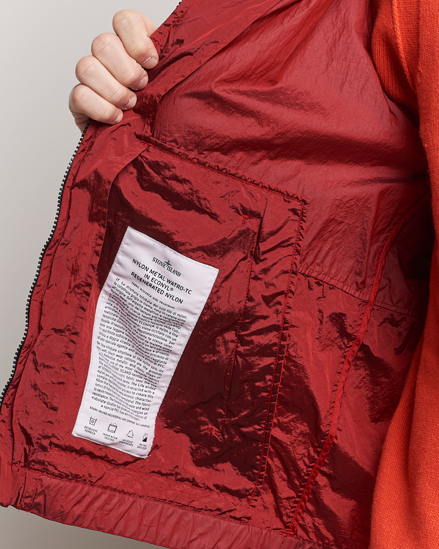 Mies | Takit | Stone Island | Nylon Metal Hooded Jacket Red