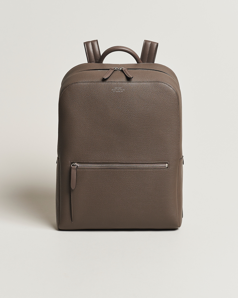 Mies | Smythson Ludlow Zip Around Backpack Dark Taupe | Smythson | Ludlow Zip Around Backpack Dark Taupe