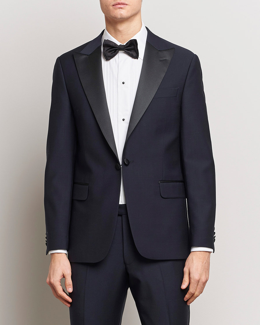 Mies | Pikkutakit | Oscar Jacobson | Frampton Wool Tuxedo Blazer Navy