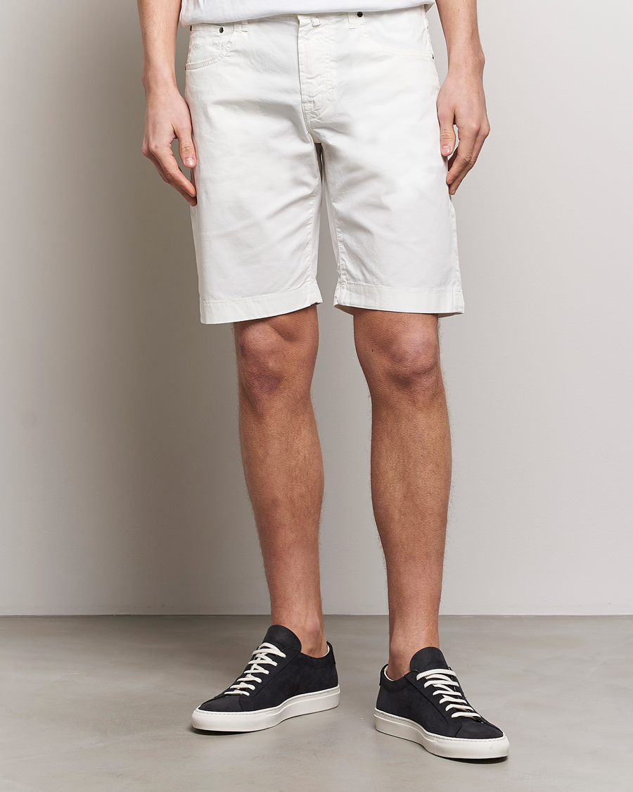 Mies | Shortsit | Jacob Cohën | Nicolas Cotton Gabardine Shorts White