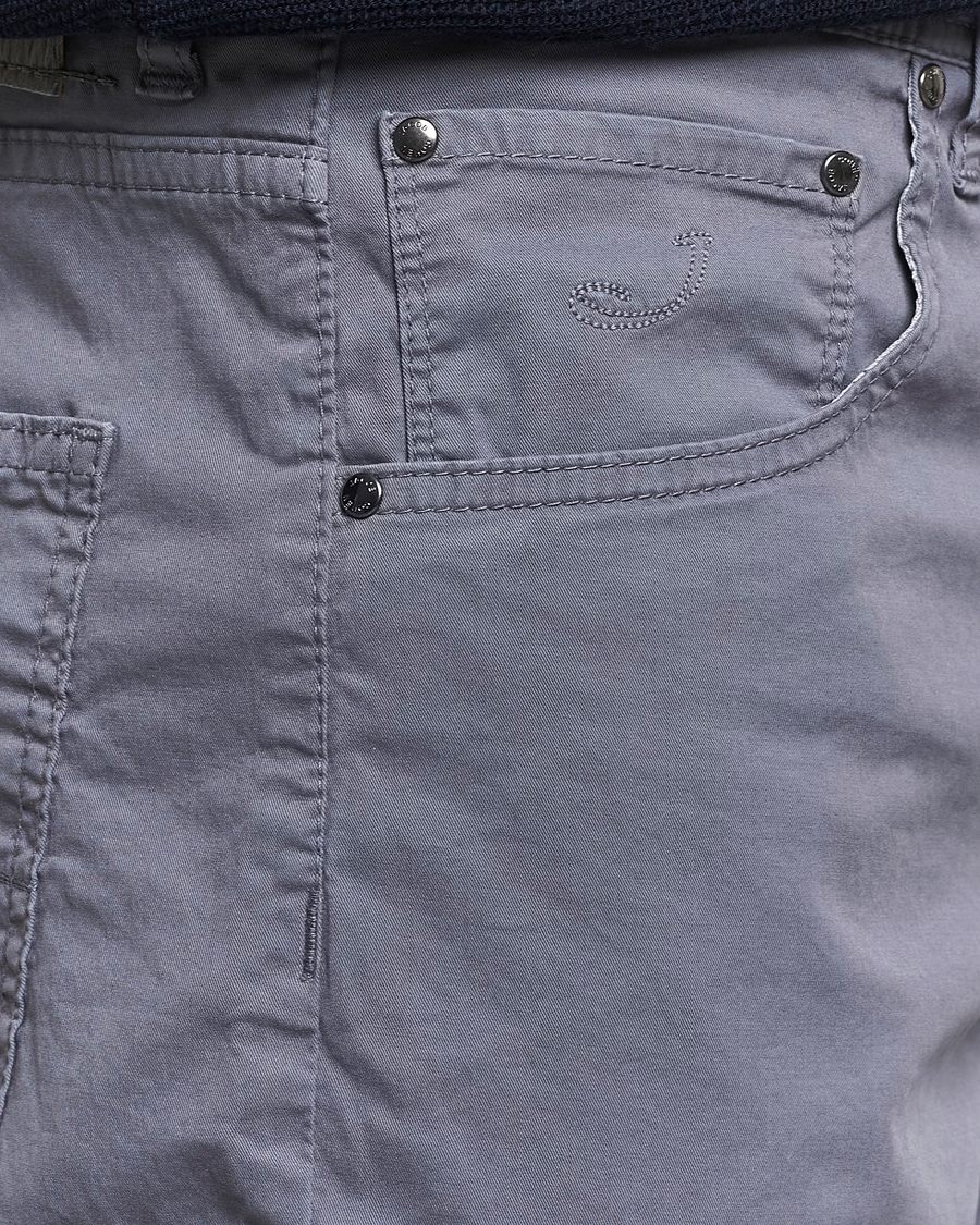 Mies | Shortsit | Jacob Cohën | Nicolas Cotton Gabardine Shorts Blue Grey