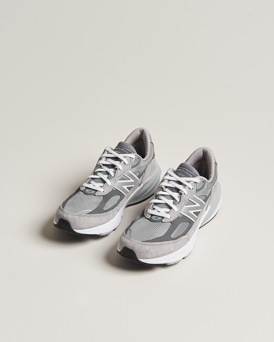 Mies | Citylenkkarit | New Balance | Made in USA 990v6 Sneakers Grey