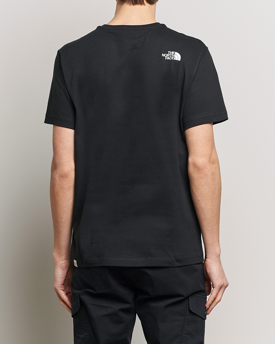 Mies | T-paidat | The North Face | Berkeley Pocket T-Shirt Black