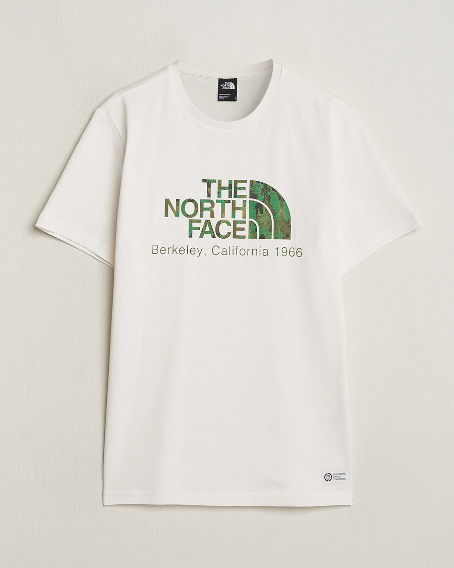 Mies | T-paidat | The North Face | Berkeley Logo T-Shirt White
