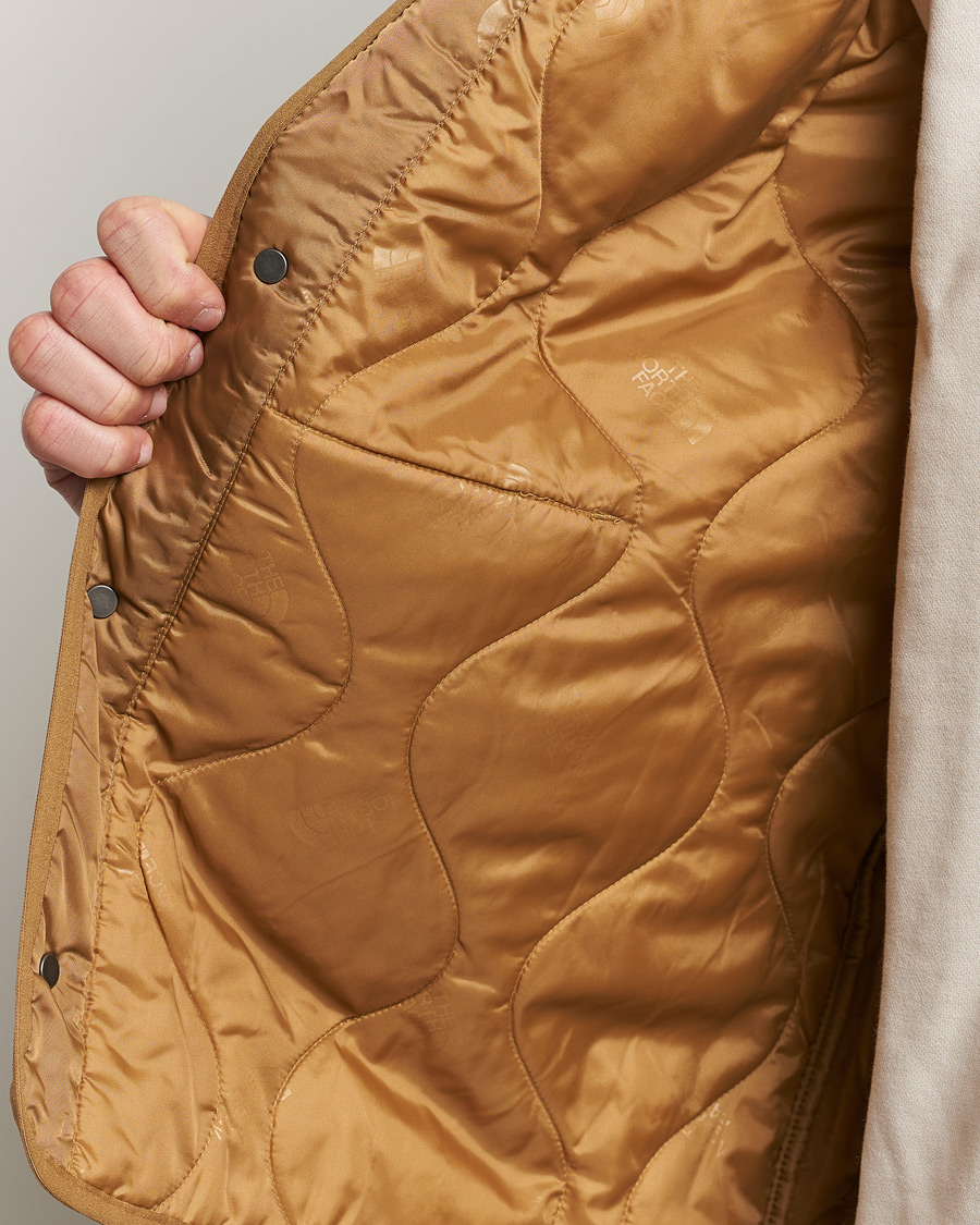 Mies | Takit | The North Face | Heritage Quilt Liner Utility Brown