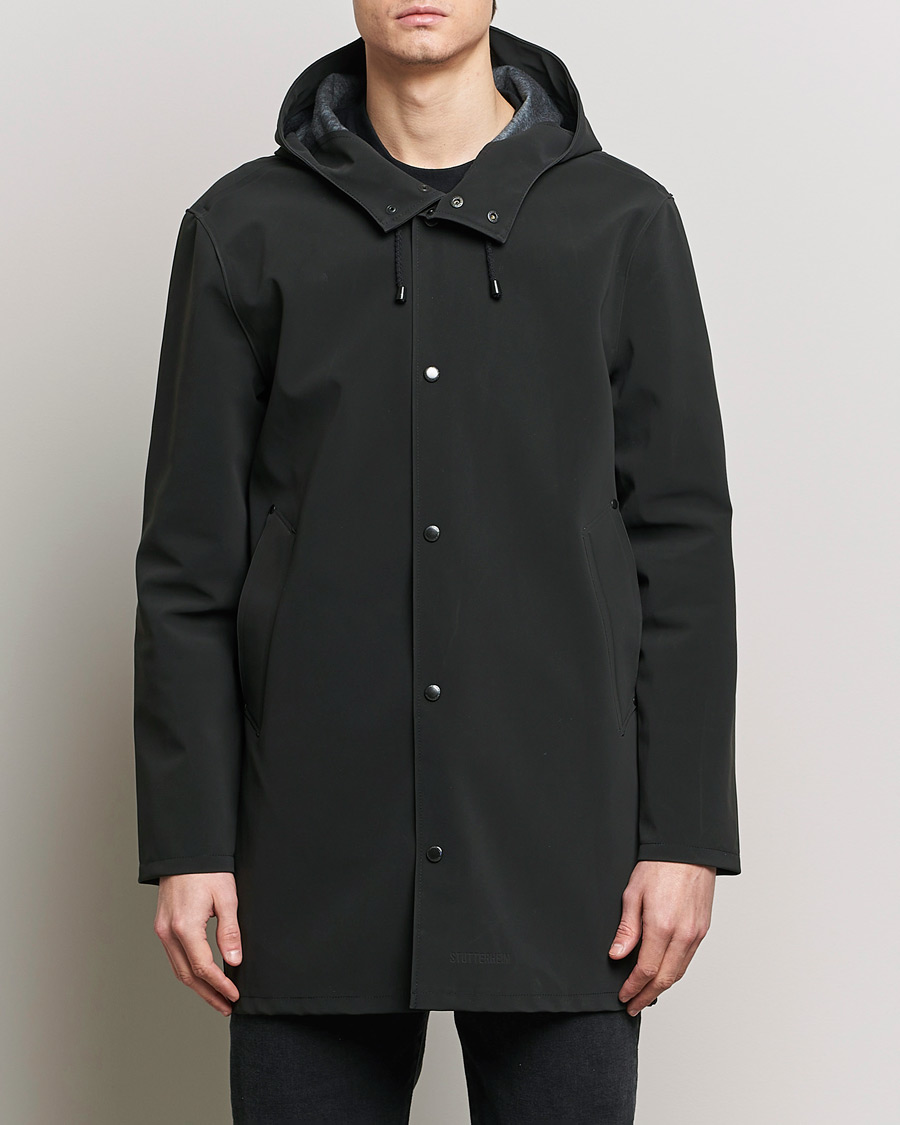 Mies | Nykyaikaiset takit | Stutterheim | Stockholm Raincoat Suede Black