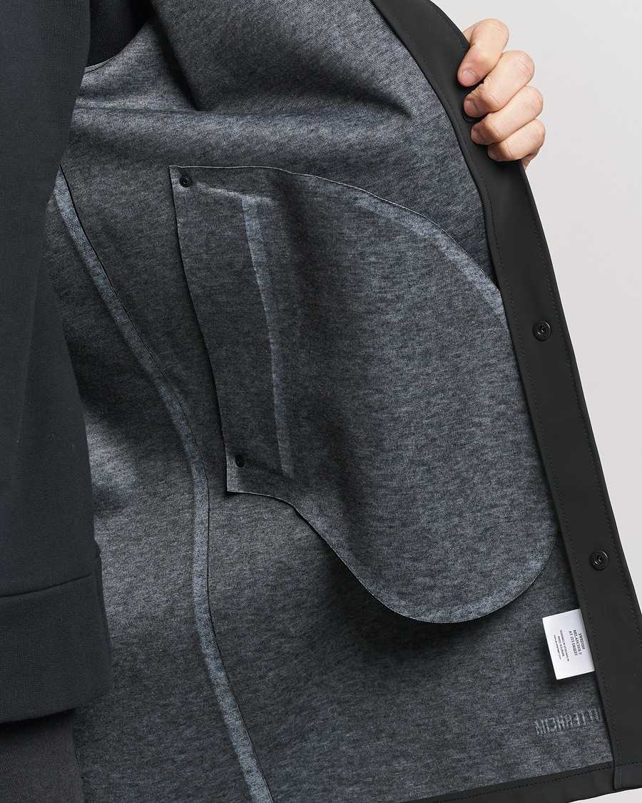 Mies | Takit | Stutterheim | Stockholm Raincoat Suede Black