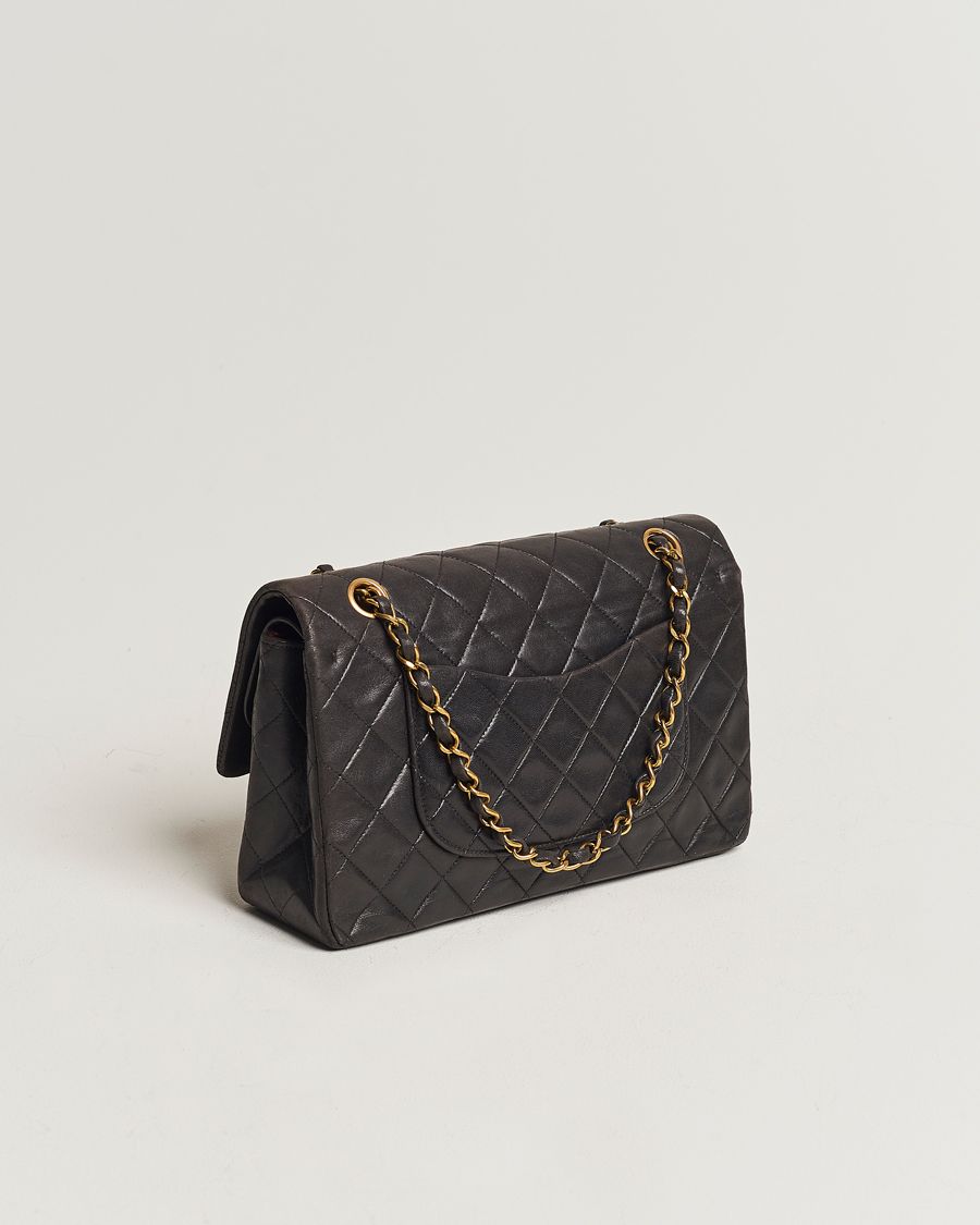 Mies | Chanel Pre-Owned Classic Medium Flap Bag Calf Leather Black  | Chanel Pre-Owned | Classic Medium Flap Bag Calf Leather Black 
