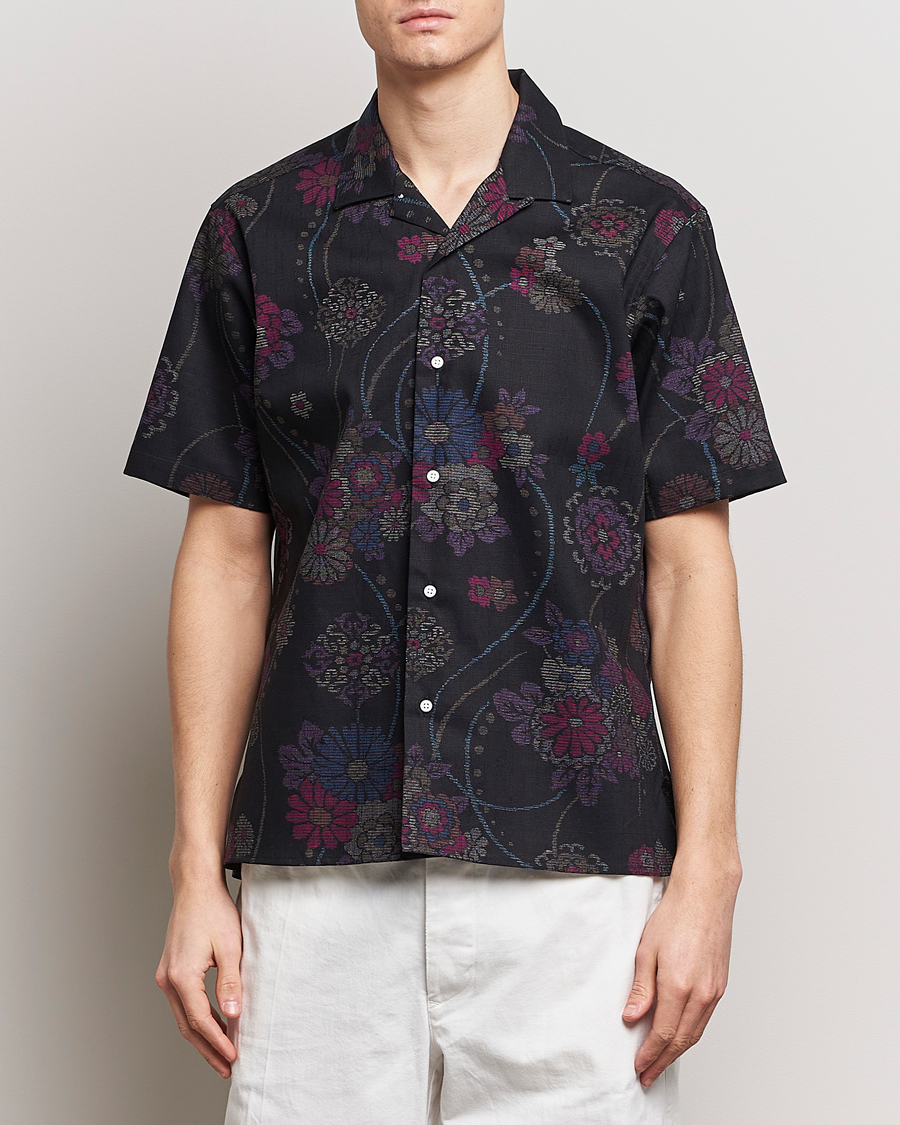 Mies | Preppy Authentic | Gitman Vintage | Japanese Floral Jacquard Camp Shirt Black