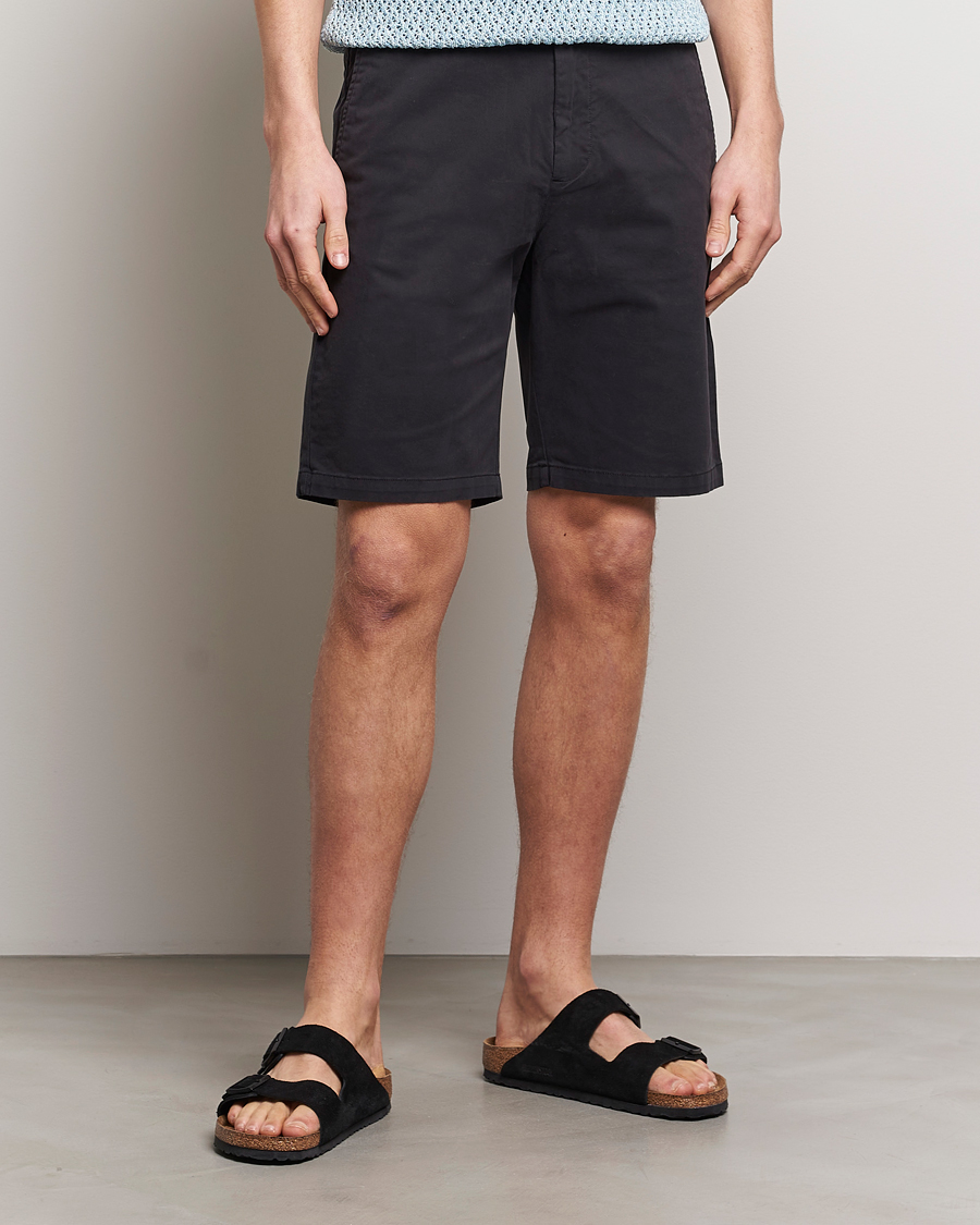 Mies | Chino-shortsit | NN07 | Crown Shorts Black
