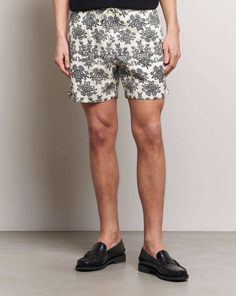 Mies | Shortsit | NN07 | Gregor Printed Drawstring Shorts Off White/Black