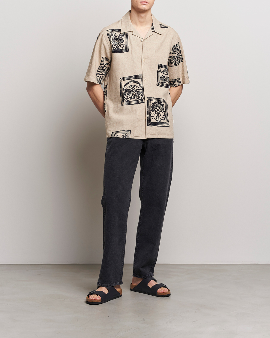 Mies | Kauluspaidat | NN07 | Ole Printed Short Sleeve Shirt Oatmeal