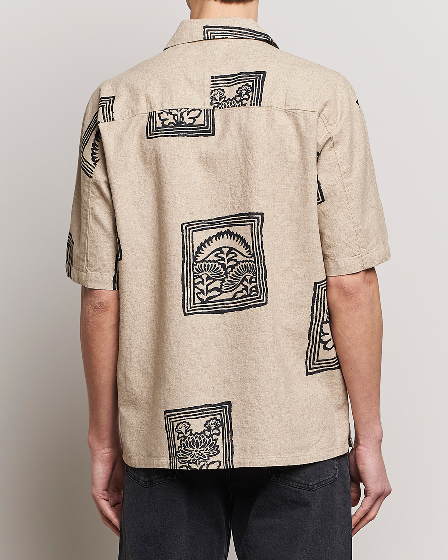 Mies | Kauluspaidat | NN07 | Ole Printed Short Sleeve Shirt Oatmeal