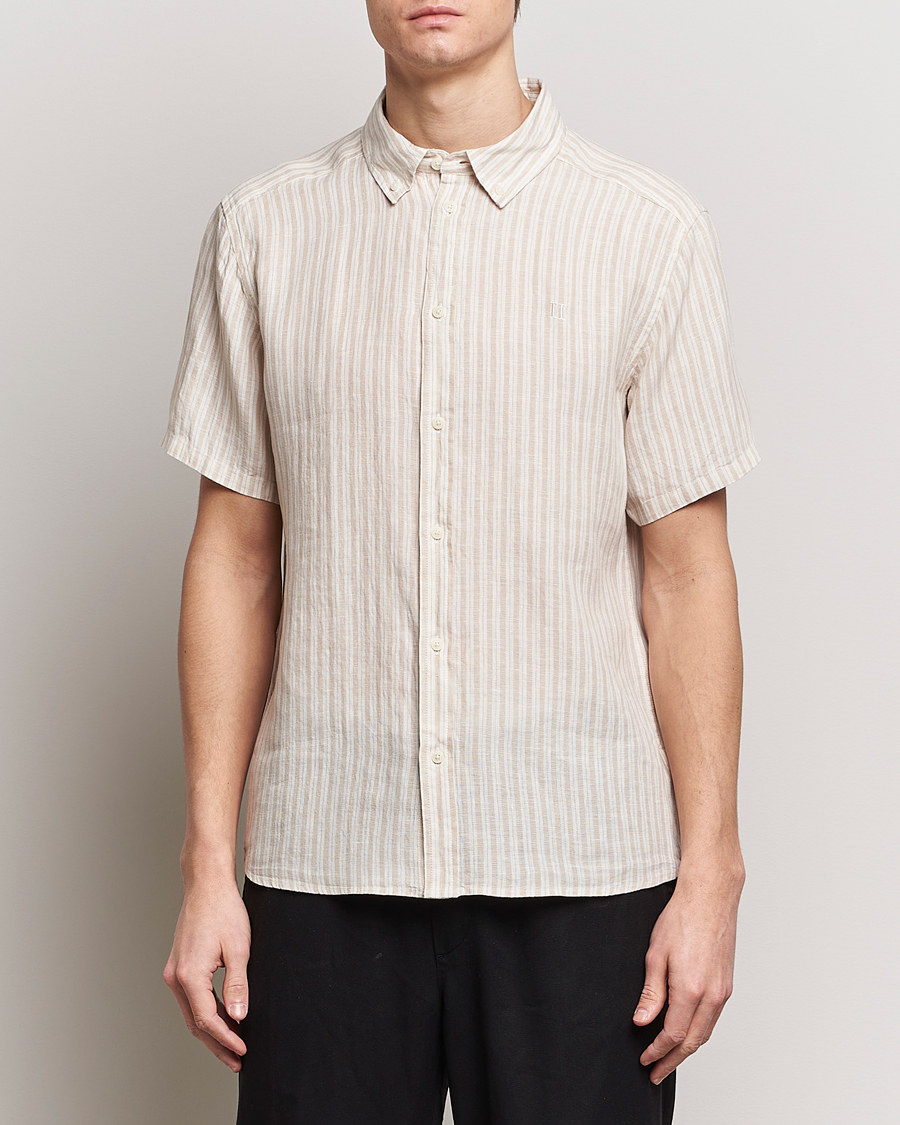 Mies | Pellavan paluu | LES DEUX | Kris Linen Striped Short Sleeve Shirt Sand/Ivory